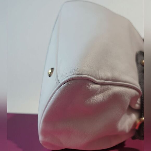 Giorgio Armani VTG Elegant White and Black Satchel Repainted - Picture 7 of 13